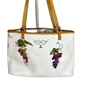 Francesco Biasia White Leather Transformed Bag Grapes Vintage Vineyard Top ZIP
